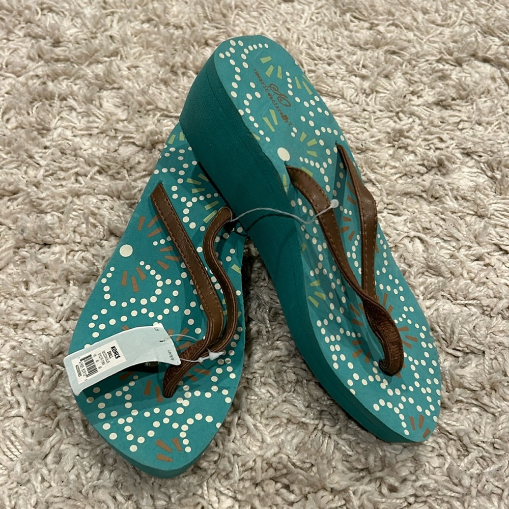 Women’s flip flops